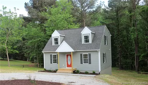 6386 Meadow Dr, Gloucester, VA 23061 photo 1