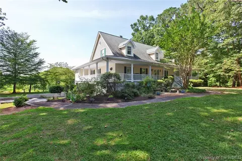751 Colony Trl, Lanexa, VA 23089 photo 1