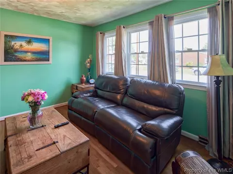 417 Yale Dr, Hampton, VA 23666 photo 2