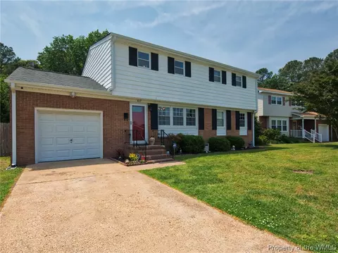417 Yale Dr, Hampton, VA 23666 photo 1