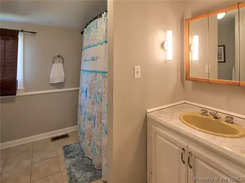 417 Yale Dr, Hampton, VA 23666 photo 27