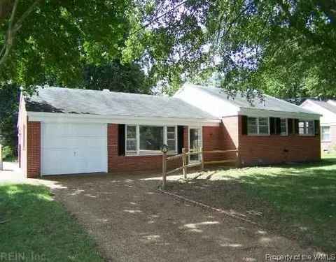 206 Roberta Dr, Hampton, VA 23666 photo 1