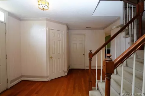 2 Tabitha Cir, Hampton, VA 23666 photo 3