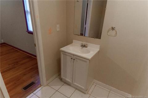 343 Cabot Dr, Hampton, VA 23669 photo 12