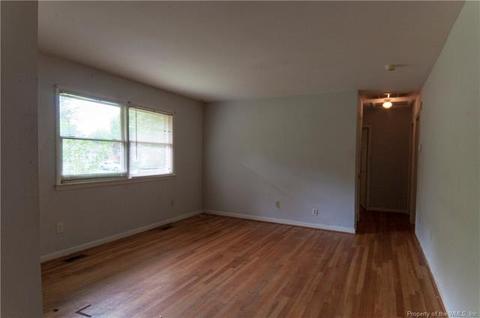 343 Cabot Dr, Hampton, VA 23669 photo 8