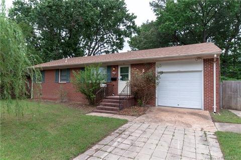 343 Cabot Dr, Hampton, VA 23669 photo 4