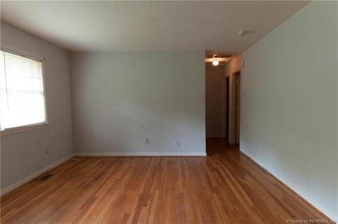 343 Cabot Dr, Hampton, VA 23669 photo 7