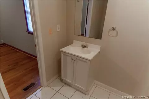 343 Cabot Dr, Hampton, VA 23669 photo 12