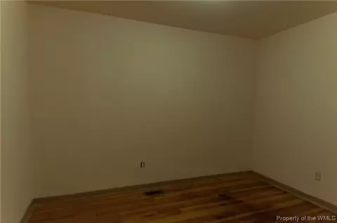 343 Cabot Dr, Hampton, VA 23669 photo 9