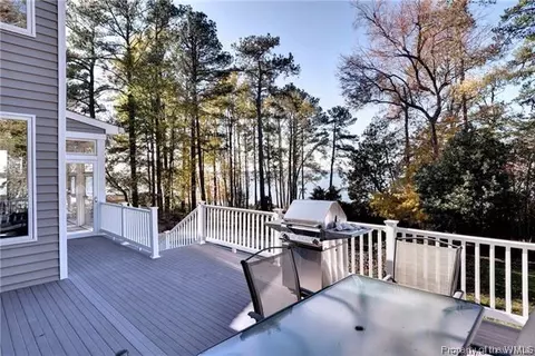 6961 Bray Rd, Hayes, VA 23072 photo 36