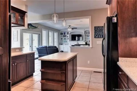 6961 Bray Rd, Hayes, VA 23072 photo 11