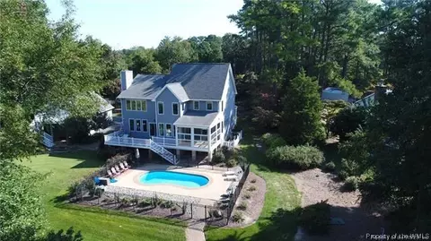 6961 Bray Rd, Hayes, VA 23072 photo 49