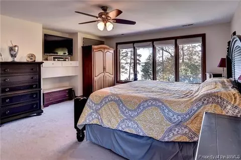 6961 Bray Rd, Hayes, VA 23072 photo 23