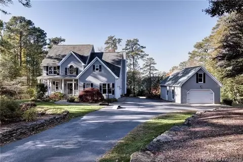 6961 Bray Rd, Hayes, VA 23072 photo 4