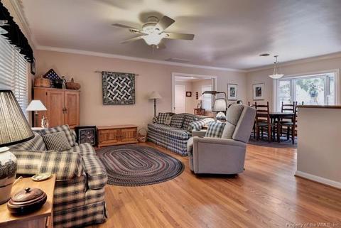 133 Berkeley Ln, Williamsburg, VA 23185 photo 2