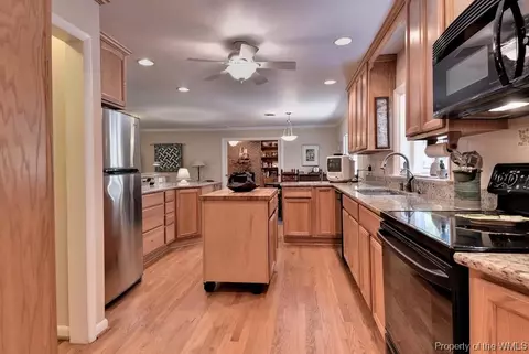 133 Berkeley Ln, Williamsburg, VA 23185 photo 7