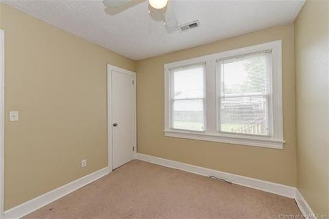 426 Hampton Roads Ave, Hampton, VA 23661 photo 12