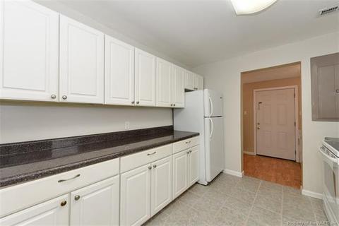 426 Hampton Roads Ave, Hampton, VA 23661 photo 6