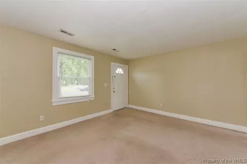426 Hampton Roads Ave, Hampton, VA 23661 photo 9