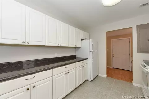 426 Hampton Roads Ave, Hampton, VA 23661 photo 6