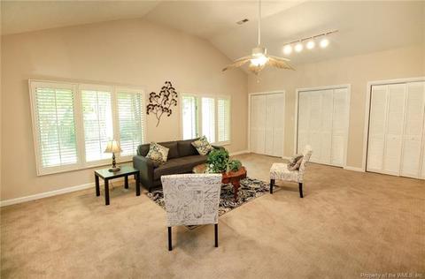 78 Tide Mill Ln, Hampton, VA 23666 photo 4