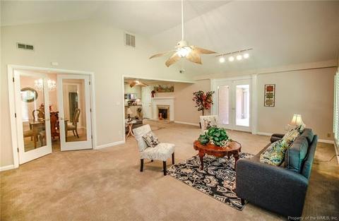 78 Tide Mill Ln, Hampton, VA 23666 photo 1