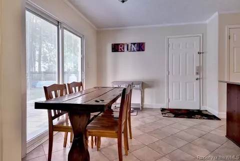 5352 Merganser Cir, Gloucester, VA 23061 photo 11