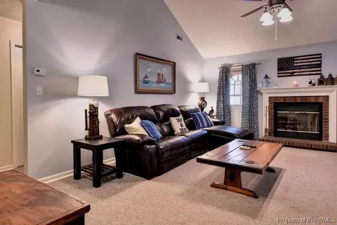5352 Merganser Cir, Gloucester, VA 23061 photo 6