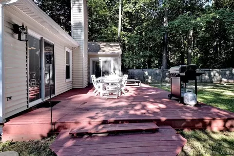 5352 Merganser Cir, Gloucester, VA 23061 photo 23