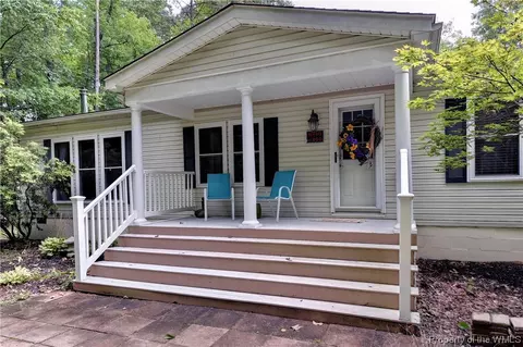 978 Reed Dr, Urbanna, VA 23175 photo 1