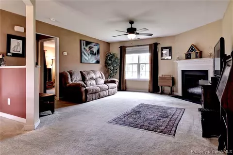 7209 Vaden Dr, Gloucester, VA 23061 photo 5