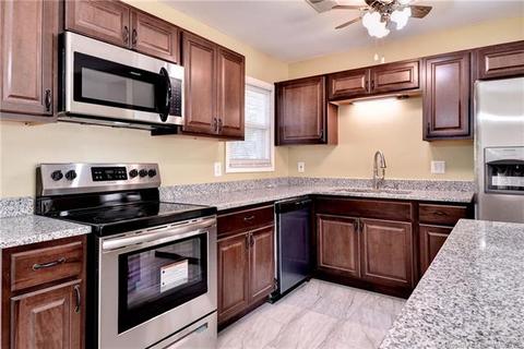 805 Lemaster Ave, Hampton, VA 23669 photo 4