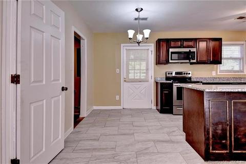 805 Lemaster Ave, Hampton, VA 23669 photo 6