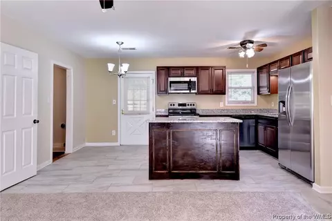 805 Lemaster Ave, Hampton, VA 23669 photo 7