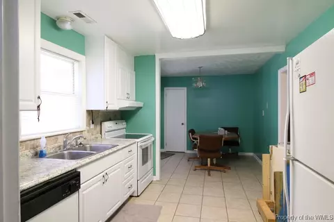 409 Goosley Rd, Yorktown, VA 23690 photo 8