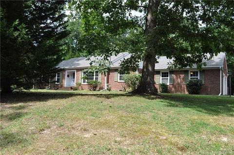 115 Spring Rd, Williamsburg, VA 23185 photo 2