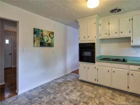 12 Prince George Dr, Hampton, VA 23669 photo 13