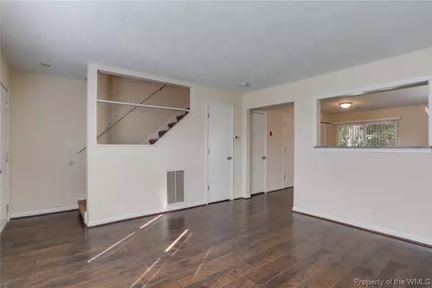 13 Kempton St, Hampton, VA 23669 photo 10