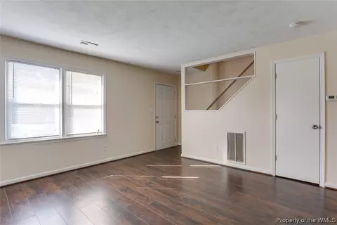 13 Kempton St, Hampton, VA 23669 photo 11