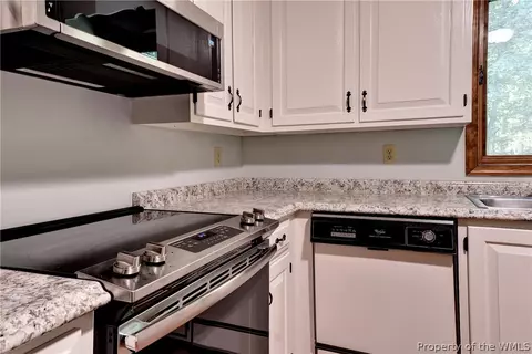 105 Peyton Rd, Williamsburg, VA 23185 photo 17