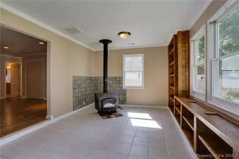 8153 Highview Dr, Gloucester, VA 23061 photo 13