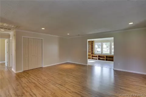 8153 Highview Dr, Gloucester, VA 23061 photo 11