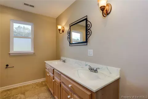 8153 Highview Dr, Gloucester, VA 23061 photo 19
