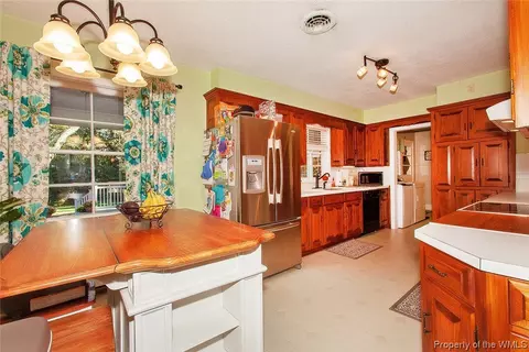 100 E Pinecrest Rd, Wakefield, VA 23888 photo 13