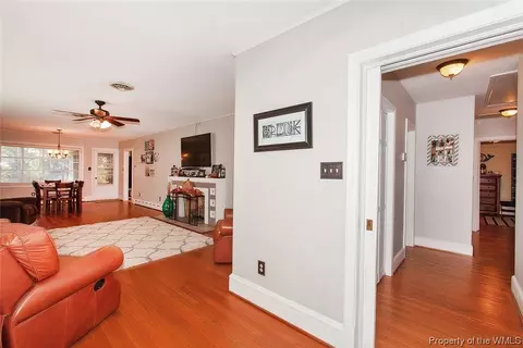 100 E Pinecrest Rd, Wakefield, VA 23888 photo 10