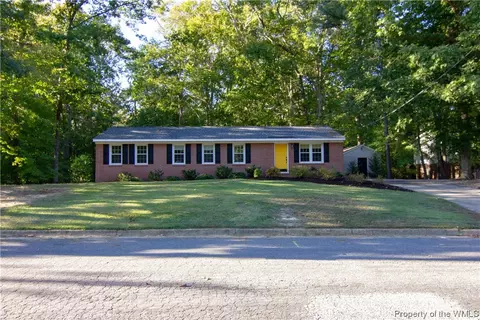 123 Braddock Rd, Williamsburg, VA 23185 photo 2