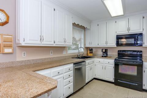299 Concord Dr, Hampton, VA 23666 photo 10