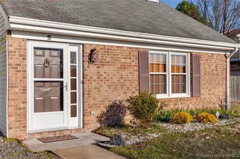 2 Covenant Ct, Hampton, VA 23666 photo 1