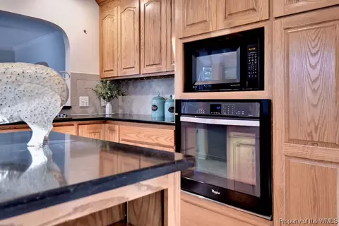 710 Goodwin St, Williamsburg, VA 23185 photo 5