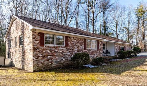 2482 Hickory Fork Rd, Gloucester, VA 23061 photo 3
